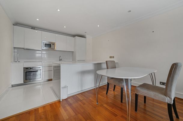 Cormorant Lodge, St Katharine Docks, E1W - Photo 1