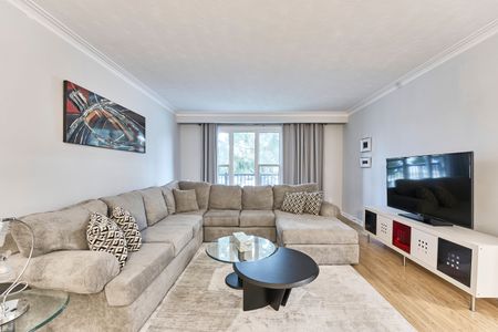 For Lease - 156 Overbrook Place Unit# 3, Toronto, Ontario - Photo 3