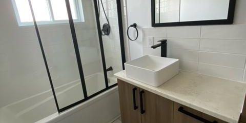 4 1/2 ENTIÈREMENT RÉNOVÉ - PRÈS DU VIEUX - Photo 3