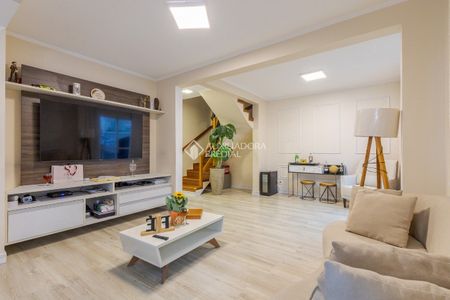 Casa em Condomínio com 4 quartos e 226m² para alugar em Moinhos de Vento, Canoas. - Photo 5
