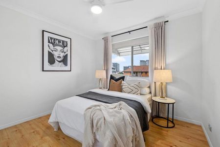 3/220 Cavendish Road, 4151, Coorparoo Qld - Photo 2