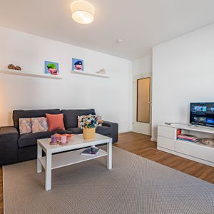 City-Residence: Modern und neu möblierte 2-Zi.-Wohnung nahe Europaviertel - Photo 2