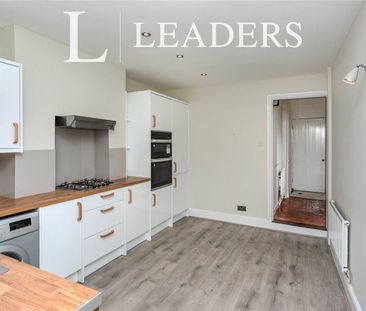 3 bedroom townhouse to rent The Walk, Winslow, Buckingham, Buckingh... - Photo 4