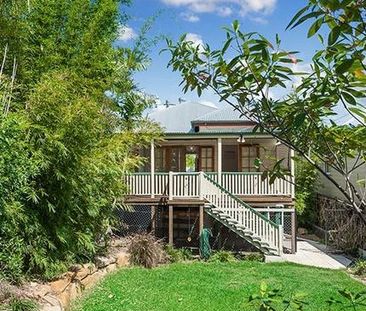 Quiet 3 Bedroom Family Home W/ Amazing Backyard - Photo 2