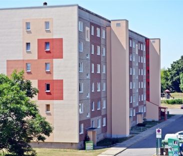 Kleine 4-Raum-Wohnung wartet auf neue Mieter - Foto 1