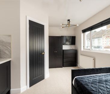 7 bedroom terraced house to rent - Photo 2