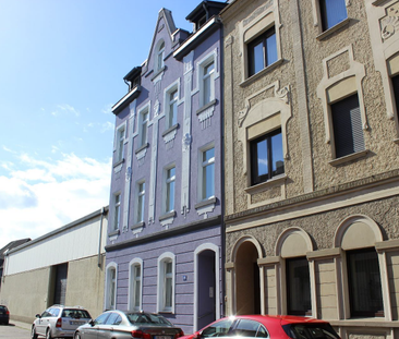 Schöne 3 Zimmerwohnung mit Balkon im 2.OG - Photo 1