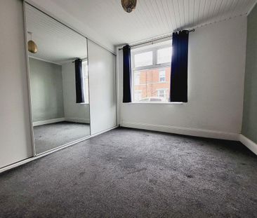 2 bed lower flat to rent in NE32 - Photo 2