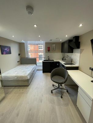 Studio to rent - Photo 1