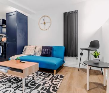 1 Bedrooms 1 Bathroom - Photo 2