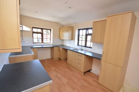 Ide Lane, Alphington, Exeter, EX2 - Photo 2