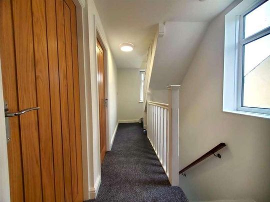 Malvern Road, Newsome, Huddersfield, HD4 - Photo 1