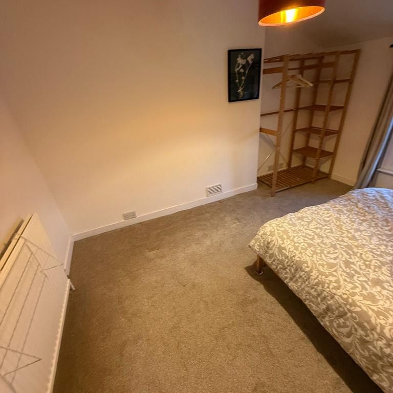 2 bedroom house share to rent - Photo 1