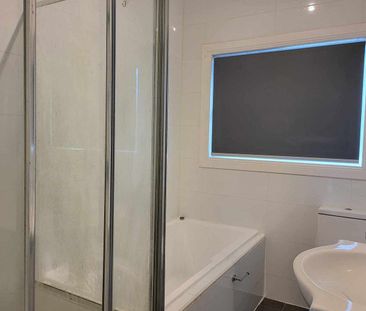 Spacious, Light-Filled Residence in a Prime Rooty Hill Location - Photo 4