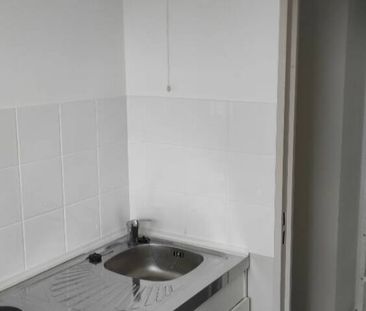 FORBACH F2 BIS AVEC BALCON ENTIEREMENT RENOVE - Photo 5