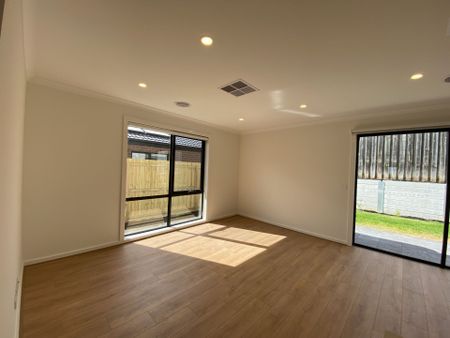 Brand New Family Home - Photo 4