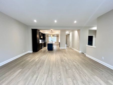 For Lease - 5091 Bridge Street Unit# Upper, Niagara Falls, Ontario - Photo 3