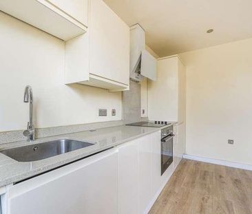 Cleeve Road, Leatherhead, KT22 - Photo 3