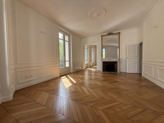 Tout savoir sur cet appartement dans le quartier Courcelles-Wagram, à Paris 17ème - Photo 1