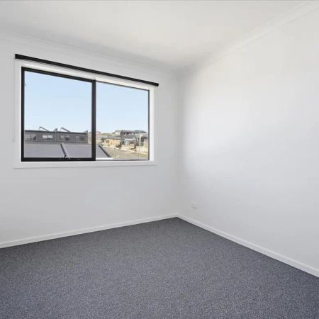 HOME FOR RENT IN BACCHUS MARSH - Photo 4