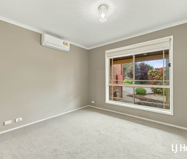 4 Hobday Place, Dunlop ACT, Belconnen - Photo 4
