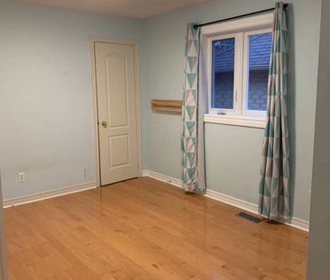 For Lease - 133 Frank Endean Road, Richmond Hill, Ontario - Photo 2