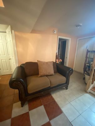 For Lease - 10 Shoreland Crescent Unit# B2, Toronto, Ontario - Photo 1