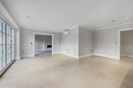 6 bedroom detached house to rent - Photo 4