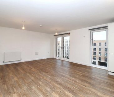 3 bedroom flat to rent - Photo 1