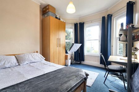 7 bedroom end of terrace house to rent - Photo 2