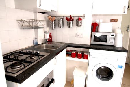 Studio to rent - Photo 2