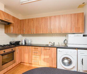 1 bedroom flat to rent - Photo 4
