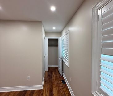 For Lease - 3681 Bloomington Crescent, Mississauga, Ontario - Photo 2