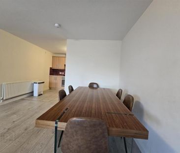 Apartment 48 17 Queens Square, Belfast, BT1 3FF - Photo 6