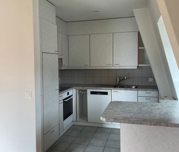 Befristet bis 31.03.2027 - charmante Wohnung im Herzen von Männedorf - Photo 1