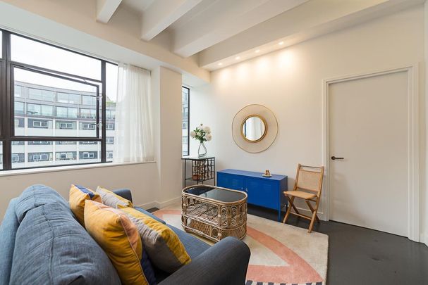 1 bedroom flat to rent - Photo 1