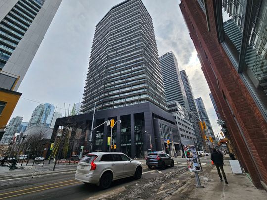 For Lease - 125 Peter Street Unit# 1705, Toronto, Ontario - Photo 1