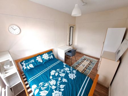 Room in a Shared Flat, Lockwood House, SE11 - Photo 4
