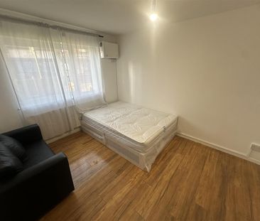 Hermitage Road, London - Photo 2