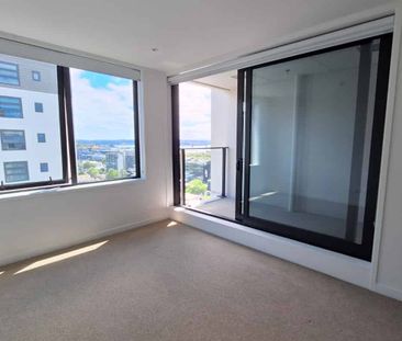 Great harbour views - Photo 5