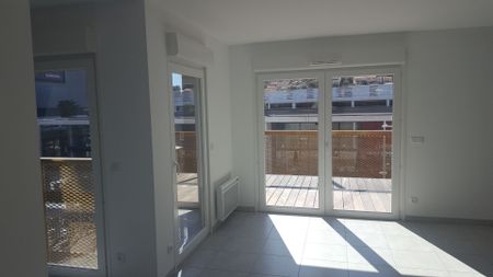 Location Appartement 3 pièces 61m² - Photo 4