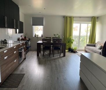 Beautiful 2-bedroom Apartment – Ideally Located Near The REM - 4115... - Photo 1