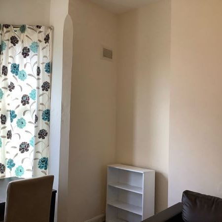 1 Bedroom Apartment To Rent in Lenton - Photo 1