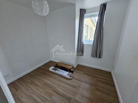 Price £500 pcm - Available Now - Unfurnished - Photo 4
