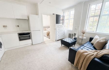 Flat 19, Mortimer Court Abbey Road, London, NW8 9AB - Photo 2
