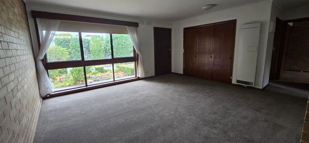 2/44 Locksley Road, Ivanhoe VIC 3079 - Apartment For Rent | Domain - Photo 1