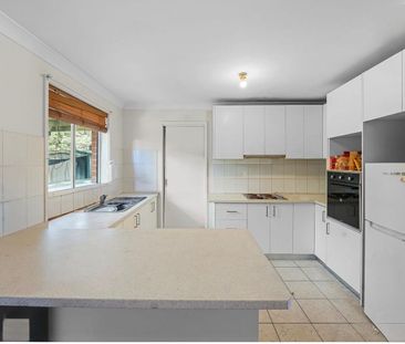 Perfect Family Home in the Heart of Glenfield - Photo 6