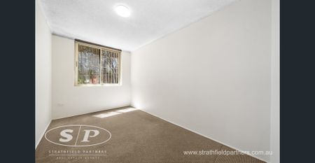 Walk to station! - Photo 2