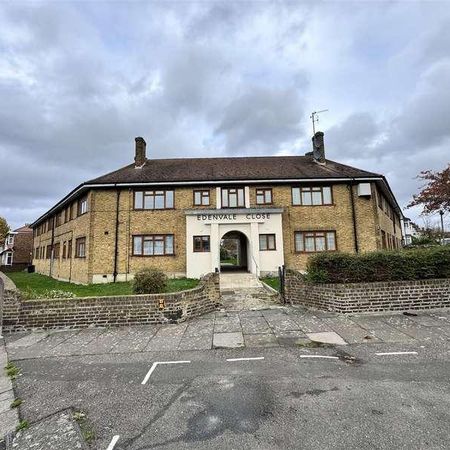 Edenvale Close, Mitcham, CR4 - Photo 4