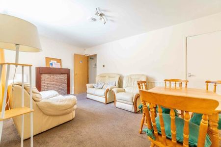 6 Regent Street - Photo 2